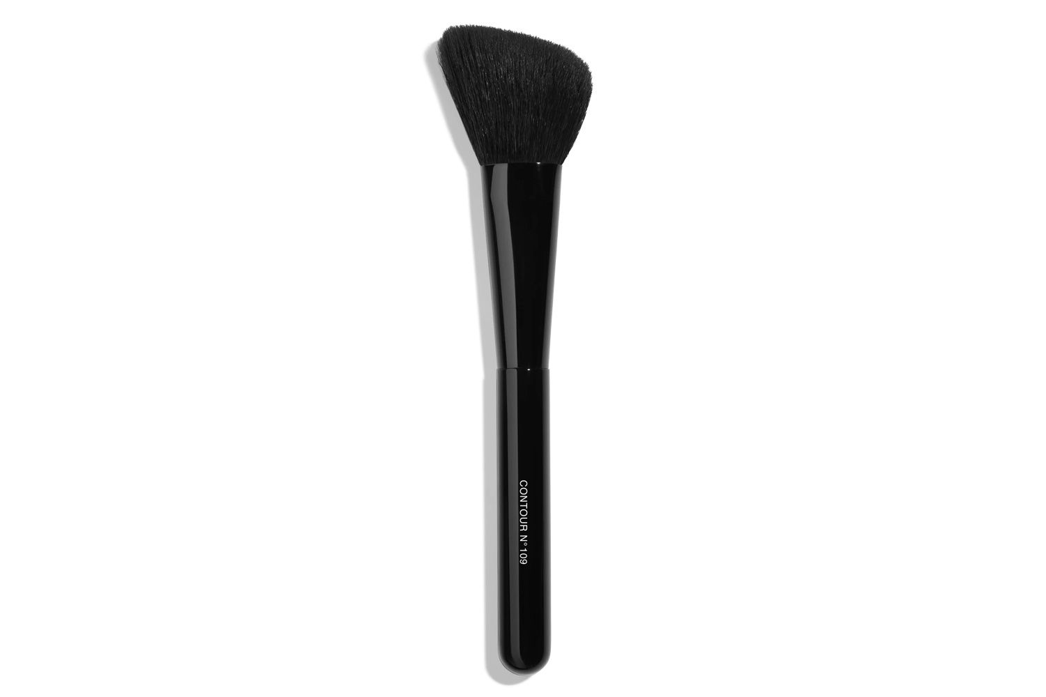 chanel-les-pinceaux-de-chanel-contouring-brush-no-109