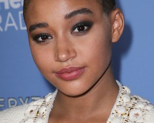 Amandla Stenberg shaved head