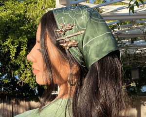 justine marjan wearing bandana hairstyle